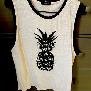 A pineapple a day keeps the doctor away tank